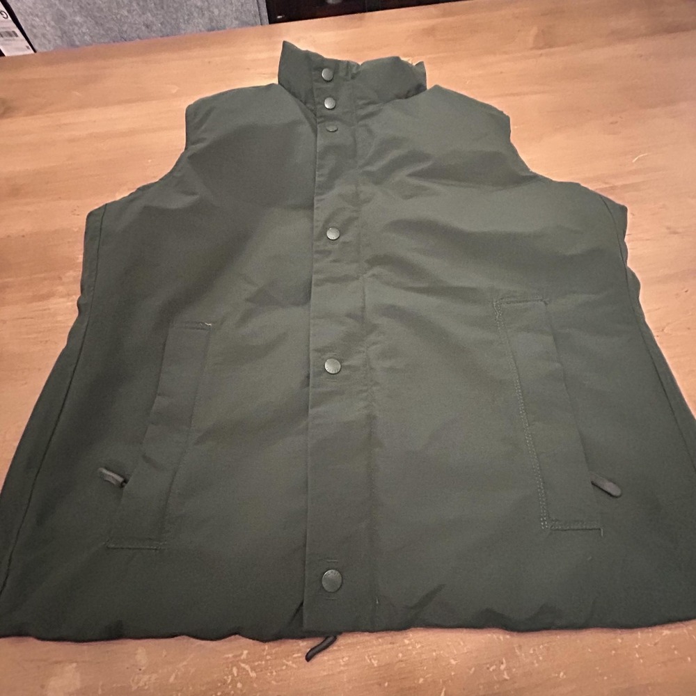 Schott NYC Down Plume Vest Mens Medium Green Puffer Insulated Nylon Reversible